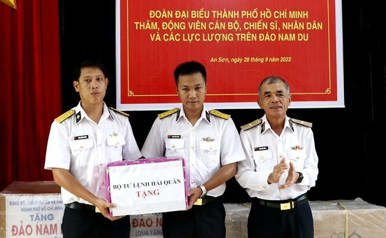 HCMC’s delegation visits Nam Du, Hon Chuoi islands ảnh 5