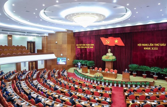 13th Party Central Committee’s sixth plenum concludes ảnh 2