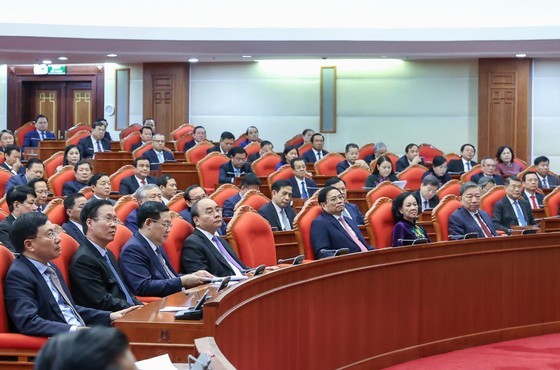 13th Party Central Committee’s sixth plenum concludes ảnh 3