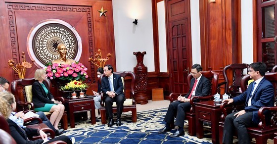 HCMC speeds up potential relationship with US ảnh 2