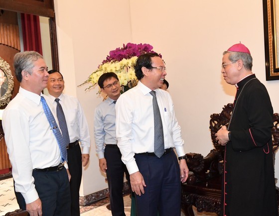 HCMC leaders hope Catholic community contributes to city’s development ảnh 3