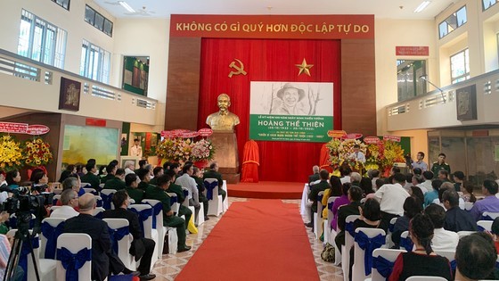 Stamp collection marks 100th birth anniversary of Major General Hoang The Thien ảnh 2