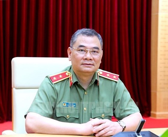 Ministry of Public Security to deal with those who spread false economic news ảnh 1