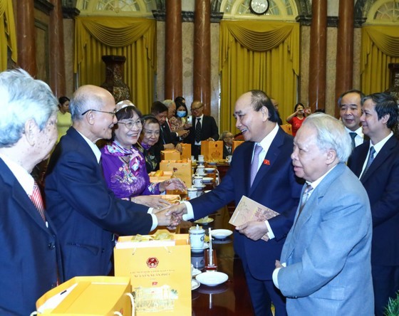 President congratulates retired teachers on upcoming Teachers’ Day ảnh 4