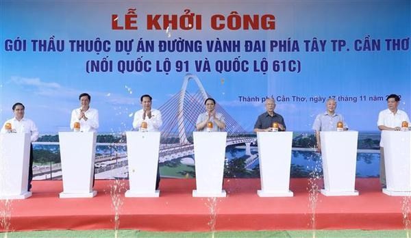 PM breaks ground for Can Tho’s western belt road project ảnh 1