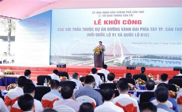 PM breaks ground for Can Tho’s western belt road project ảnh 2