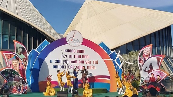 Space of UNESCO-recognized intangible cultural heritages opens in Bac Lieu ảnh 1