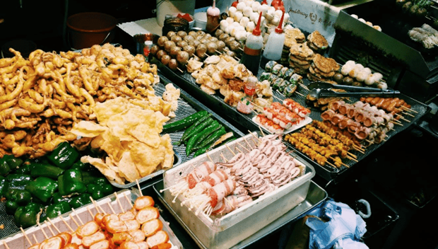 HCMC develops food streets to attract tourists ảnh 1