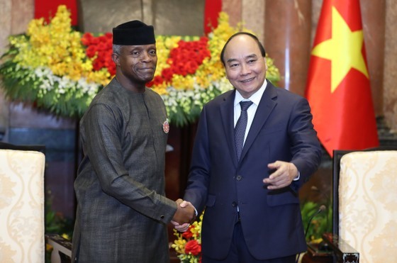 President Nguyen Xuan Phuc welcomes Vice President of Nigeria ảnh 1