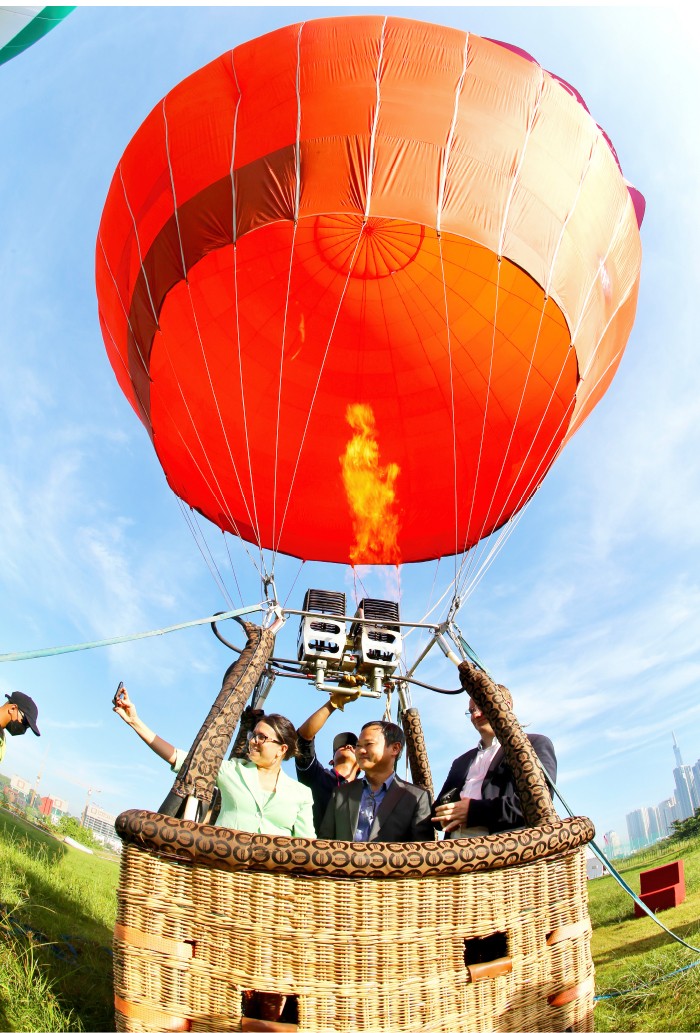 Second HCMC Hot Air Balloon Festival opens ảnh 3