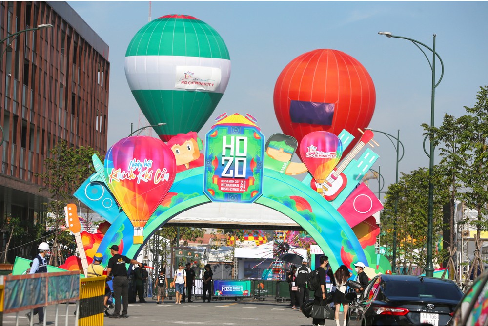 Second HCMC Hot Air Balloon Festival opens ảnh 4