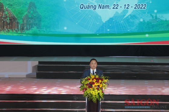 Chairman of the People’s Committee of Quang Nam Province Le Tri Thanh speaks at the event. (Photo: SGGP)