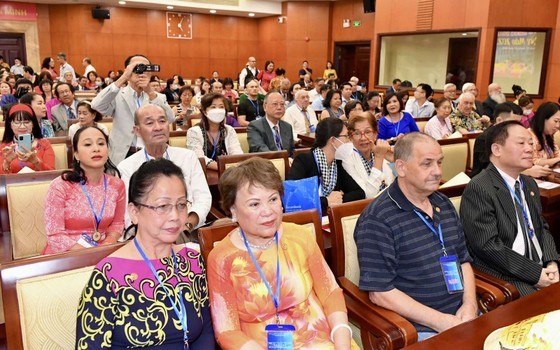 At the meeting (Photo: SGGP)