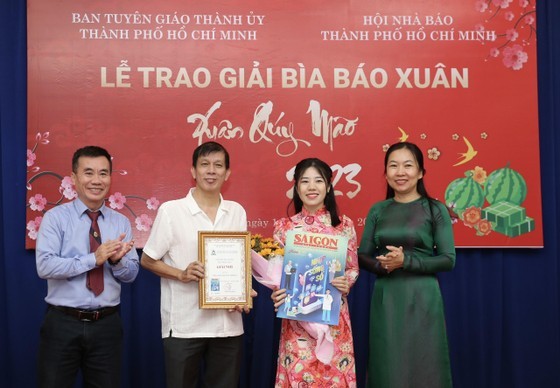 The Sai Gon Giai Phong (SGGP) Newspaper wins the second prize at the Lunar New Year Publication Cover Design Awards 2023. (Photo: SGGP) The Sai Gon Giai Phong (SGGP) Newspaper wins the second prize at the Lunar New Year Publication Cover Design Awards 2023. (Photo: SGGP)