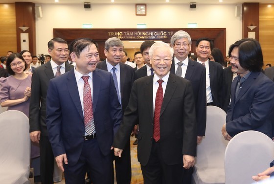 Party General Secretary Nguyen Phu Trong and delegates at the ceremony (Photo: SGGP)