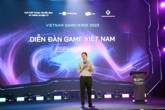 Director of the Authority of Broadcasting, Television and Electronic Information Le Quang Tu Do speaks at the event. (Photo: SGGP) Director of the Authority of Broadcasting, Television and Electronic Information Le Quang Tu Do speaks at the event. (Photo: SGGP)