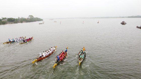 This year's competition attracted 30 men's and women's teams. (Photo: SGGP)