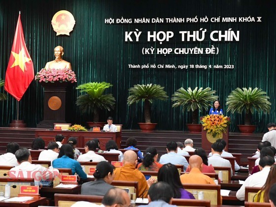 At the meeting (Photo: SGGP)