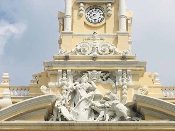 The facade design is a mixture of Baroque, Rococo, and Art Nouveau architectural styles.