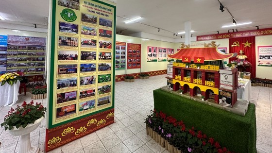 At the exhibition (Photo: SGGP) At the exhibition (Photo: SGGP)