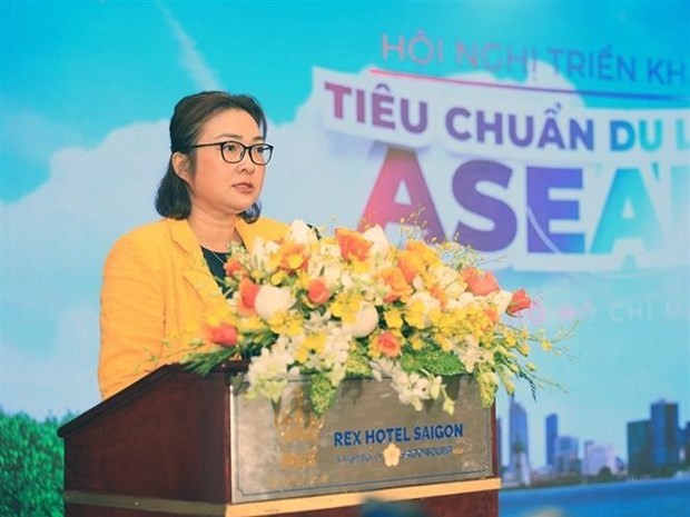 Nguyen Thanh Binh, Deputy Director of the Hotel Department under the Vietnam National Administration of Tourism, speaks at the conference on May 31. (Photo: VNA)