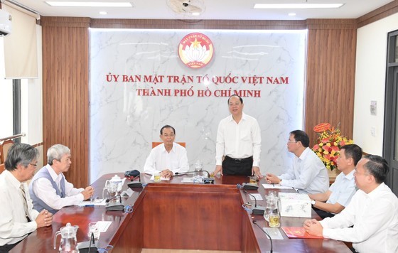 Vice Secretary of the HCMC Party Committee Nguyen Ho Hai speaks at the event. (Photo: SGGP) Vice Secretary of the HCMC Party Committee Nguyen Ho Hai speaks at the event. (Photo: SGGP)
