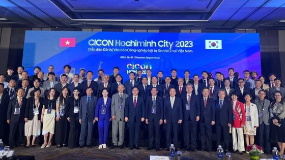 HCMC will cooperate with South Korea to build a smart city. (Photo: SGGP)