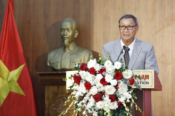 Coach Mai Duc Chung speaks at the event. (Photo: SGGP)
