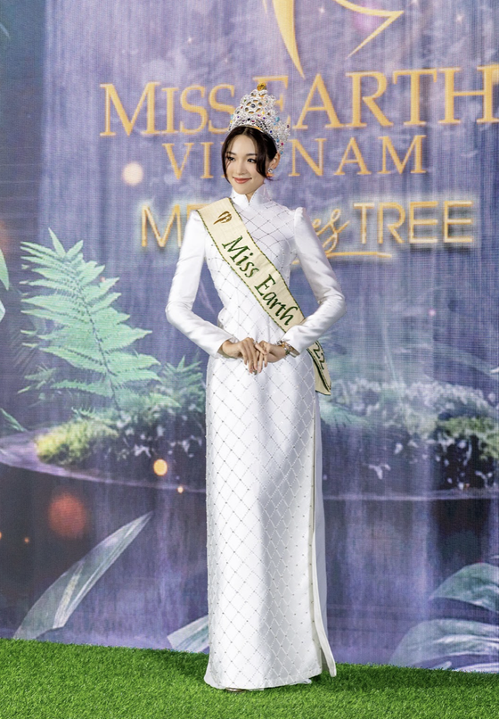 Miss Earth 2022 Mina Sue Choi