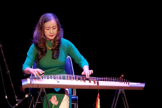Meritorious Artist, zither player Nguyen Thi Hai Phuong (Photo: SGGP)