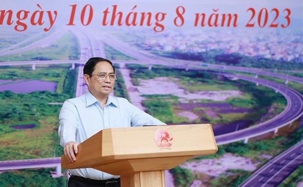Prime Minister Pham Minh Chinh speaks at the meeting. (Photo: VNA)