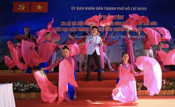 A dancing performance at the ceremony (Photo: SGGP)