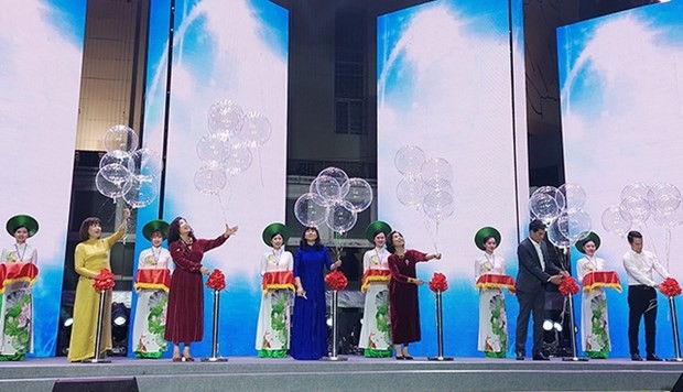 Hanoi hosts 50 tourism promotion events in 2023 to attract more visitors coming to the capital city (Photo: chinhphu.vn) Hanoi hosts 50 tourism promotion events in 2023 to attract more visitors coming to the capital city (Photo: chinhphu.vn)