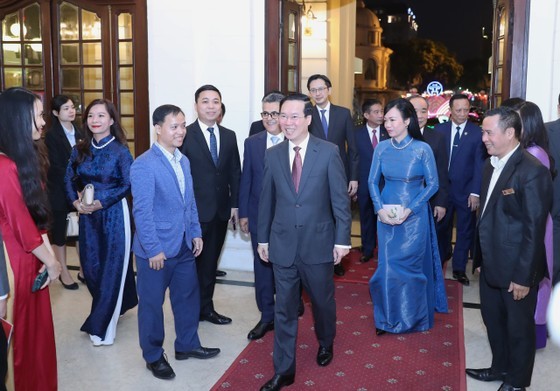 State President Vo Van Thuong and his spouse chair a ceremony in celebration of Vietnam’s 78th National Day (September 2, 1945 - 2023) at the Hanoi Opera House on August 31. (Photo: SGGP)
