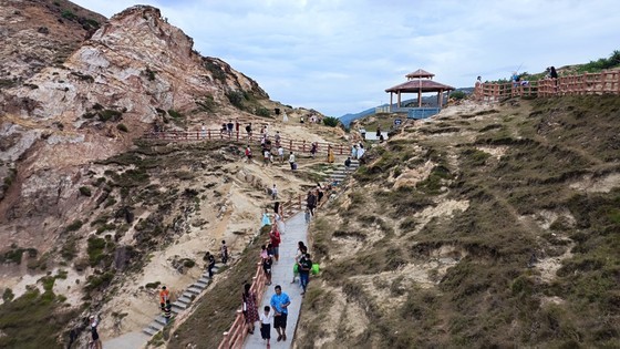 Eo Gio - Ky Co tourist area in Quy Nhon City (Photo: SGGP)