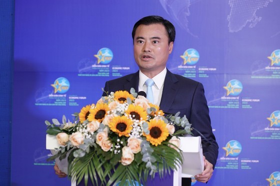 Vice Chairman of the HCMC People’s Committee Bui Xuan Cuong speaks at the event. (Photo: SGGP)