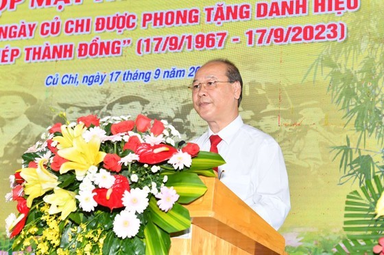 Secretary of the Party Committee of Cu Chi District Nguyen Quyet Thang speaks at the event. (Photo: SGGP)