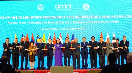 Delegates attend the conference (Photo: SGGP)