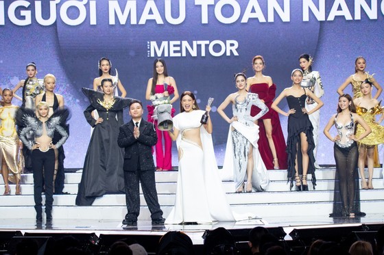 Model Phong Chuan wins the "Favorite model"
