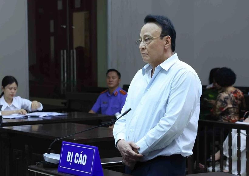 sentence-for-tan-hoang-minh-chairman-reduced-to-7-years-6614.jpg.webp