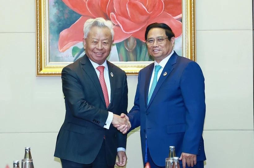 pm-pham-minh-chinh-and-aiib-president-jin-liqun-7657.jpg.webp