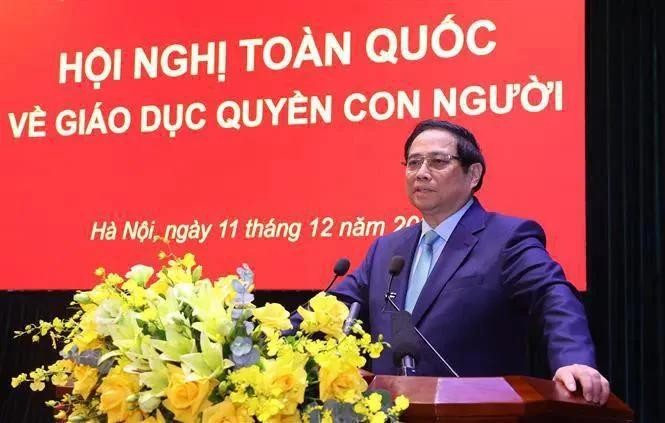 vna-potal-thu-tuong-pham-minh-chinh-du-hoi-nghi-toan-quoc-ve-giao-duc-quyen-con-nguoi-7750233-428.jpg.webp