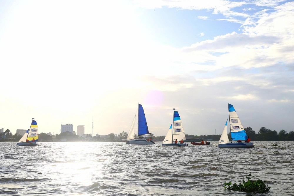 đua thuyền buồm8.jpg