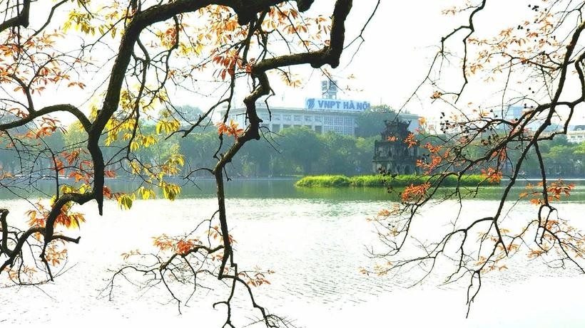 iconic-hoan-kiem-lake-hanoi.jpg
