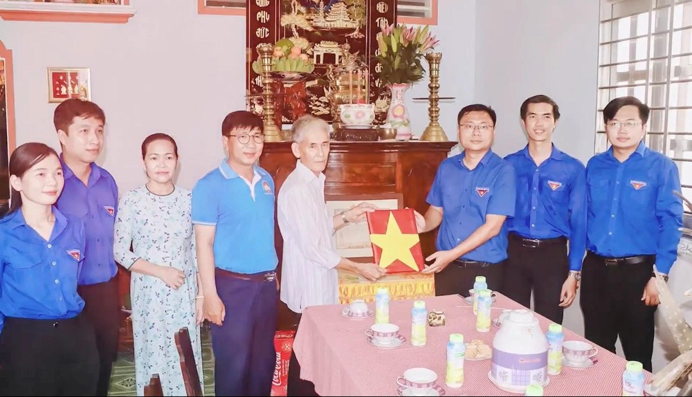 Candle lighting 21.jpg