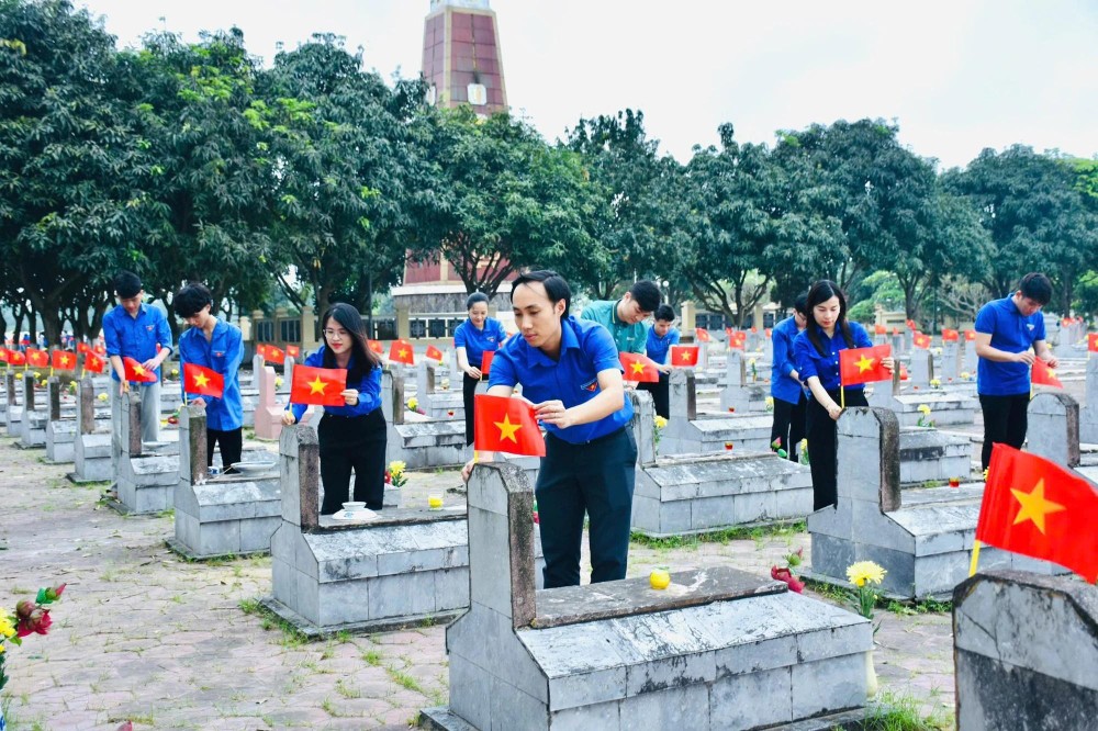 Candle lighting 27.jpg