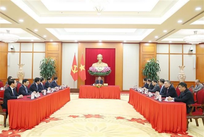 vietnamese-party-leader-us-president-talk-bilateral-ties-trade-issues-2.jpg