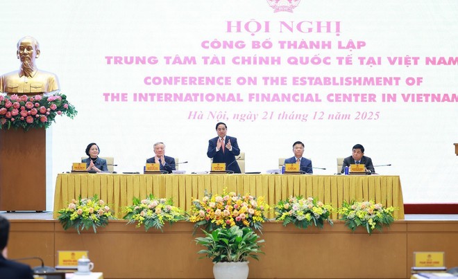 international-financial-centre-officially-comes-into-being-2.jpg