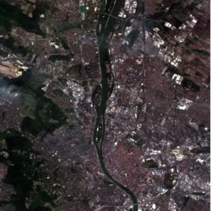 anh-vnredsat-1-budapest-4950-5186.jpg