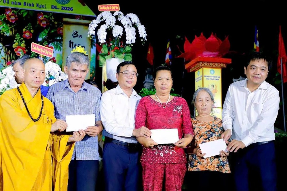 vesak16.jpg